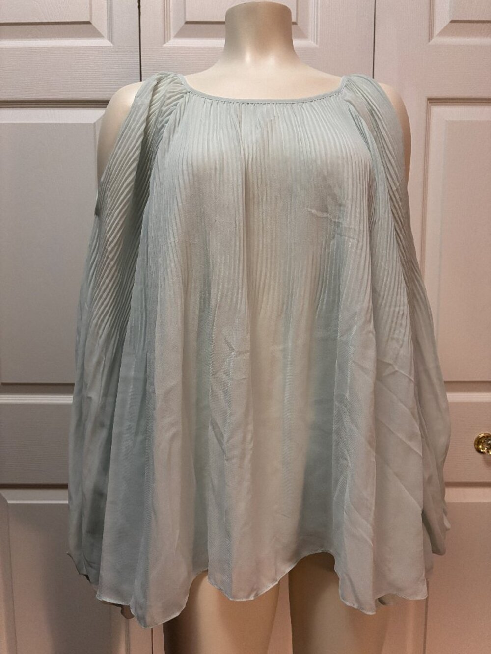 Cato Light Blue Pleated Cold Shoulder Blouse Size 18/20W Sheer Balloon Sleeve To